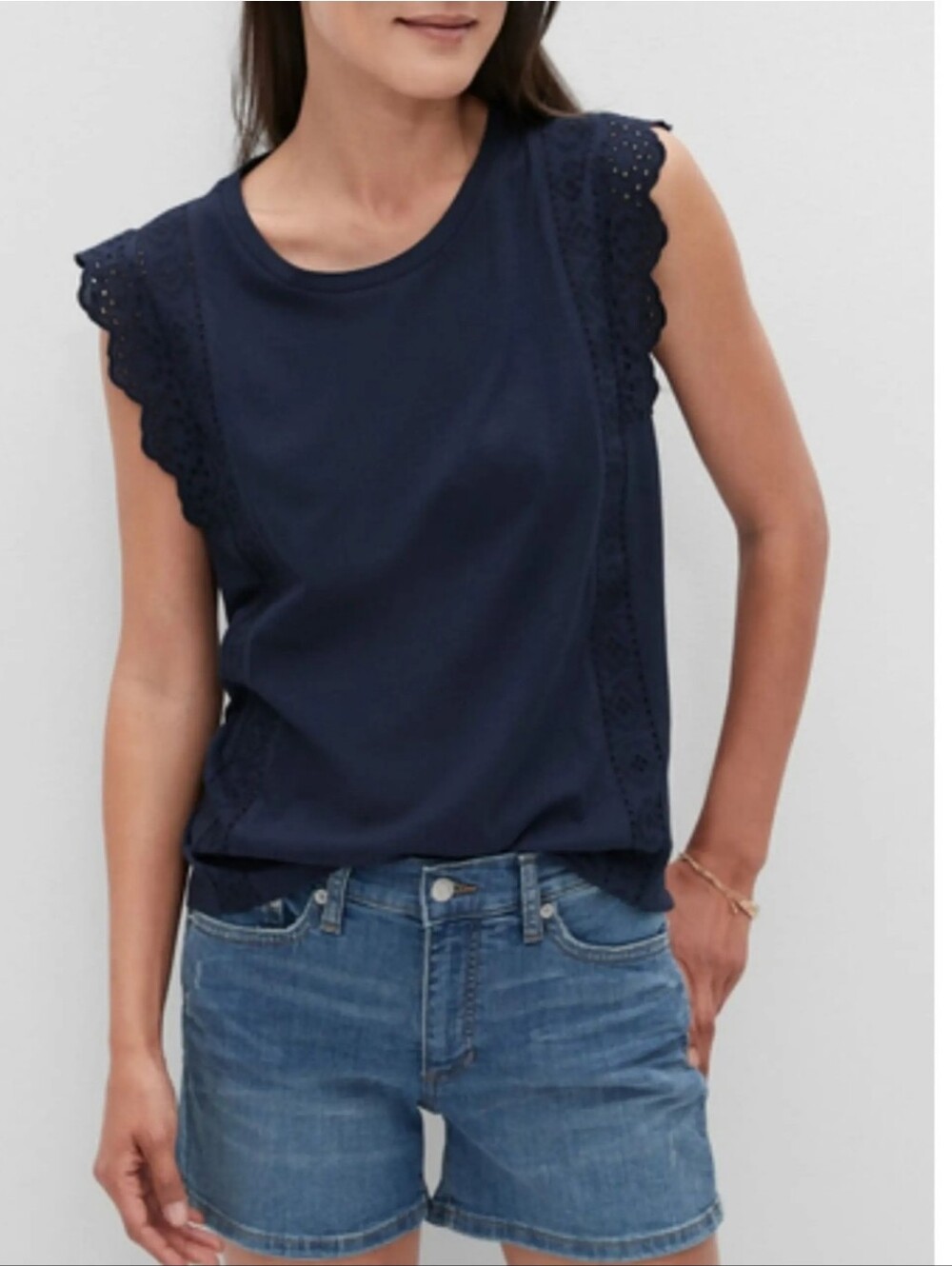 Banana Republic ✨️ Navy Blue Eyelet Short Sleeve Tee Shirt Women's Top Size L